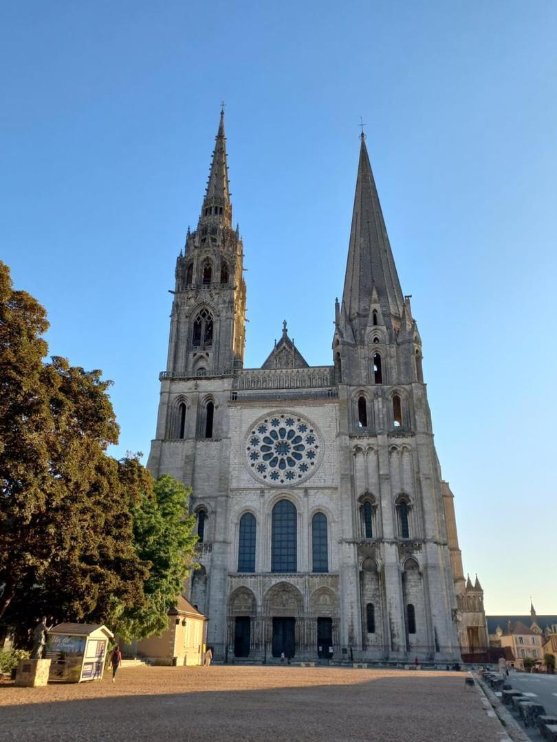 Le Gite De La Cathedrale Appartement Chartres Buitenkant foto
